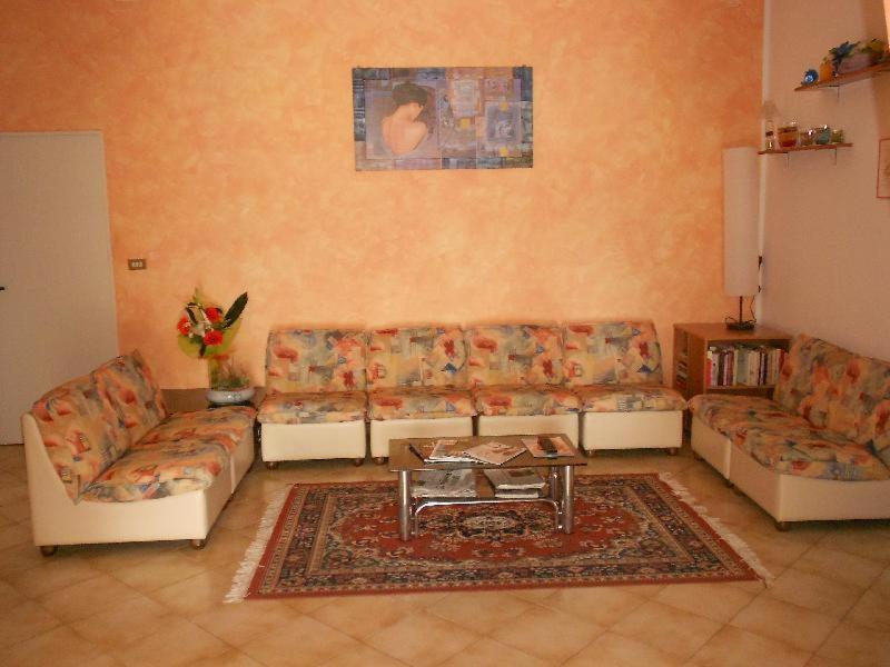 Hotel Vevey Римини Екстериор снимка